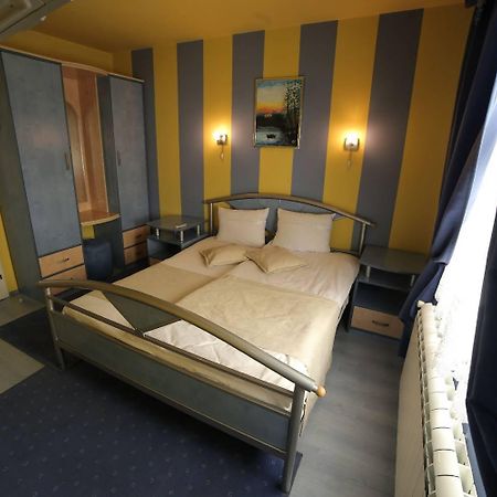 Hotel Zeneva كراغوييفاك المظهر الخارجي الصورة