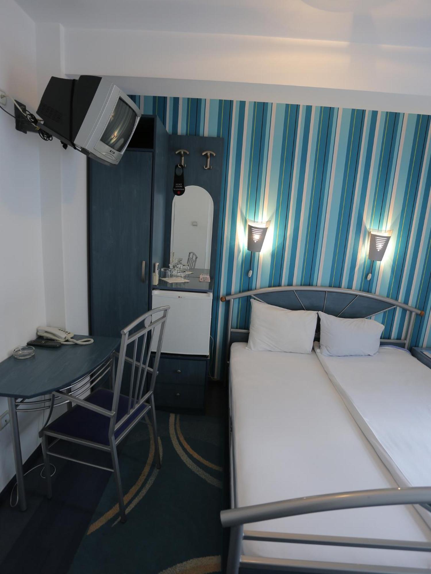 Hotel Zeneva كراغوييفاك المظهر الخارجي الصورة