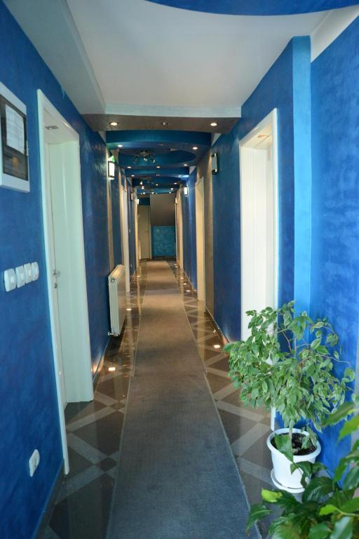 Hotel Zeneva كراغوييفاك المظهر الخارجي الصورة