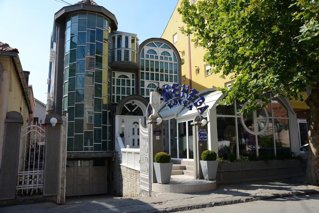 Hotel Zeneva كراغوييفاك المظهر الخارجي الصورة