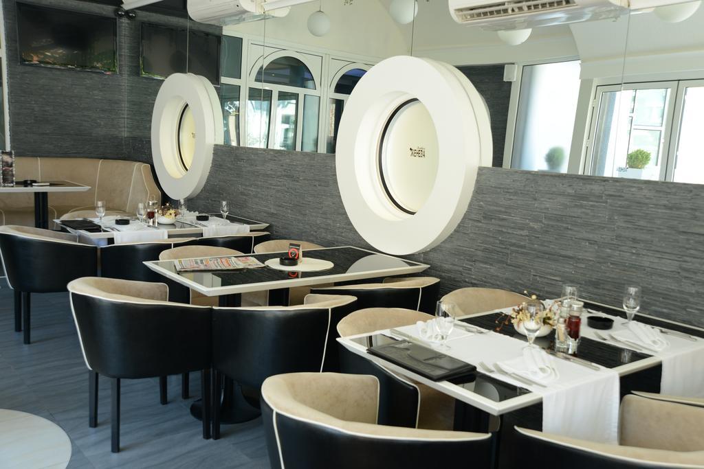 Hotel Zeneva كراغوييفاك المظهر الخارجي الصورة